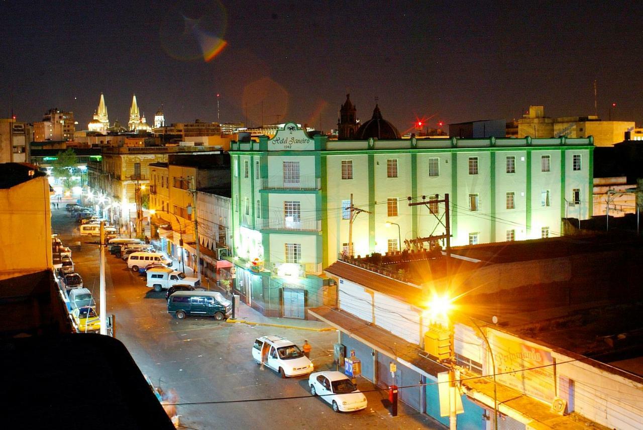 Hotel Janeiro Guadalajara Exteriör bild